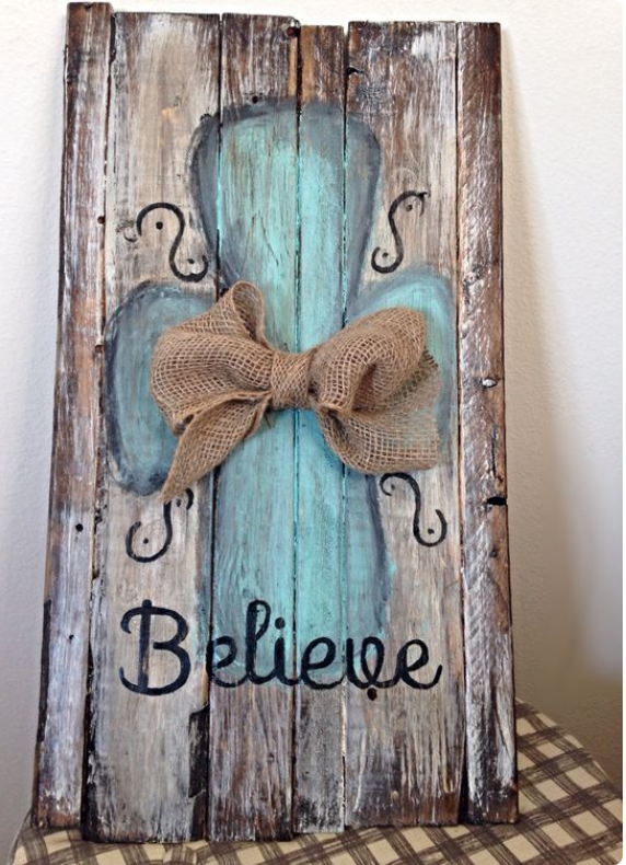 dated palette wood decor sign